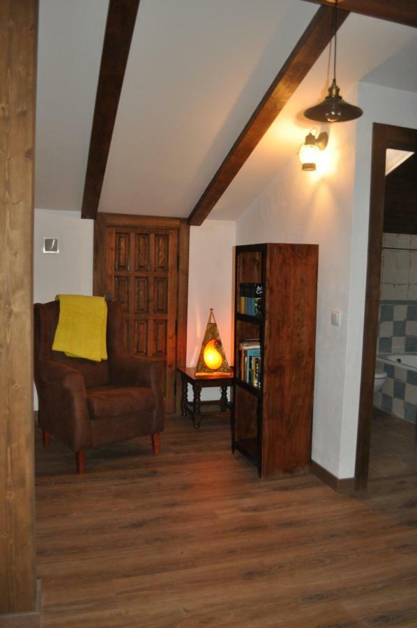 Casa Los 5 Canos Сотильо-де-ла-Адрада Экстерьер фото