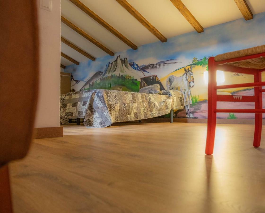 Casa Los 5 Canos Сотильо-де-ла-Адрада Экстерьер фото
