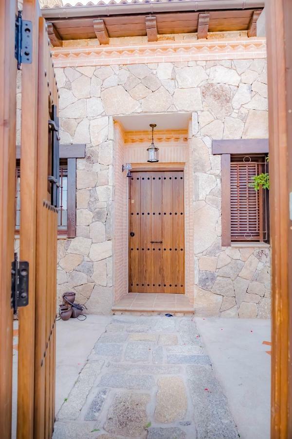 Casa Los 5 Canos Сотильо-де-ла-Адрада Экстерьер фото