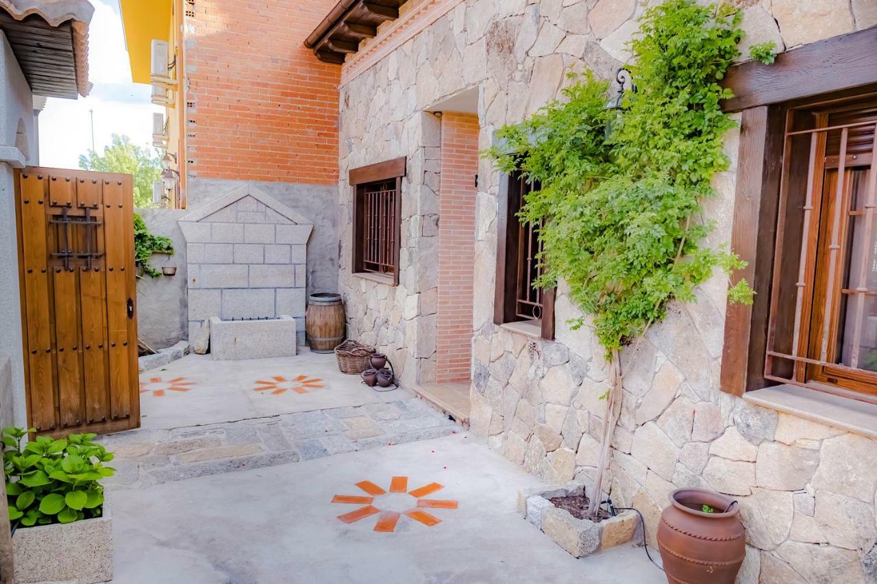 Casa Los 5 Canos Сотильо-де-ла-Адрада Экстерьер фото